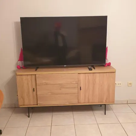 Meise Apartman